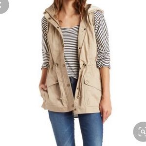 NWT Utility Vest